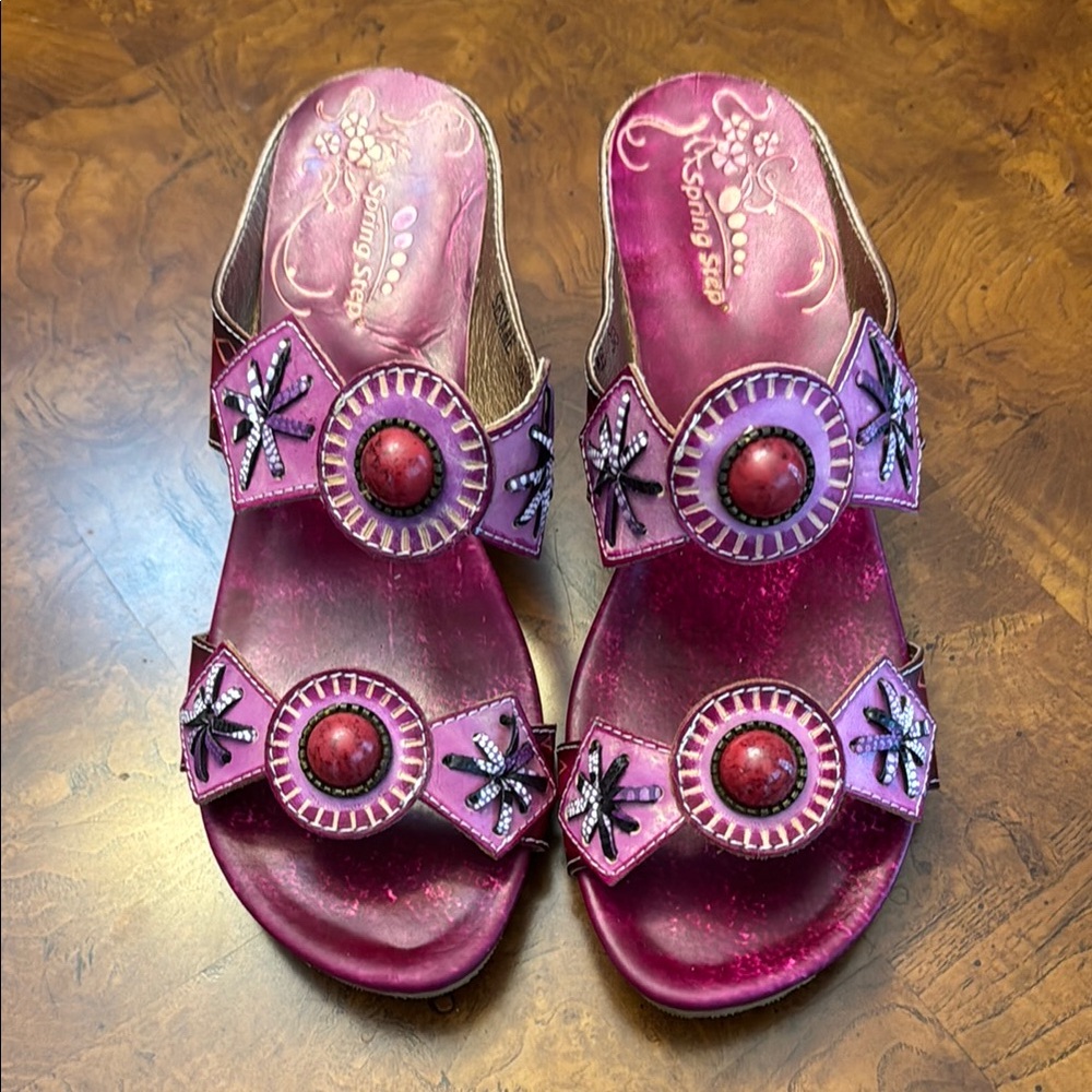 Women's Spring Step size 38 (7-7.5-8) Purple Embellished Sandals new without box